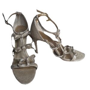 Badgley Mischka Belle Gold Heels With Bows Size 9